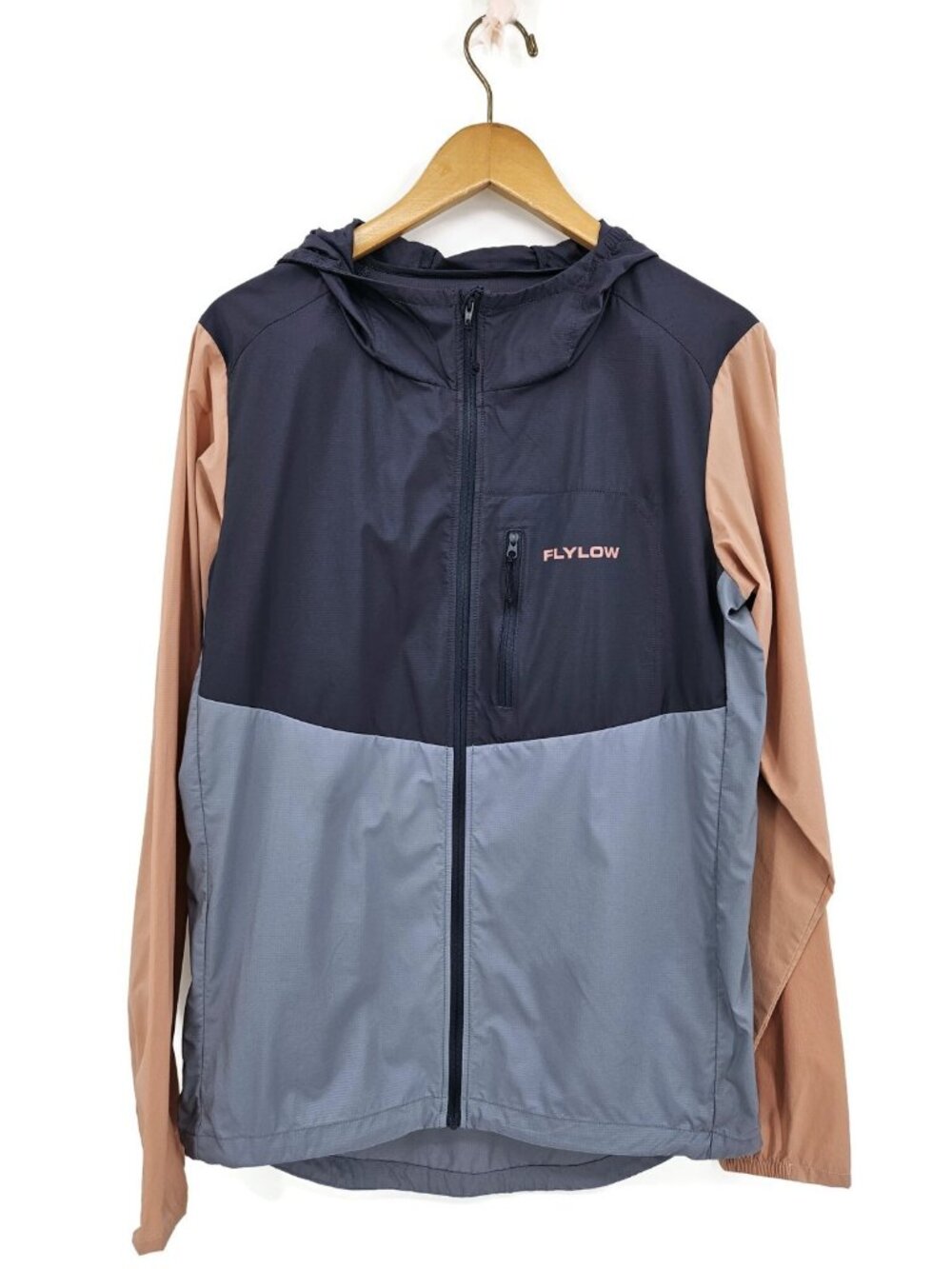 NWOT Flylow Davis Jacket Mens S Womens M Windbreaker Grey Blue Nylon